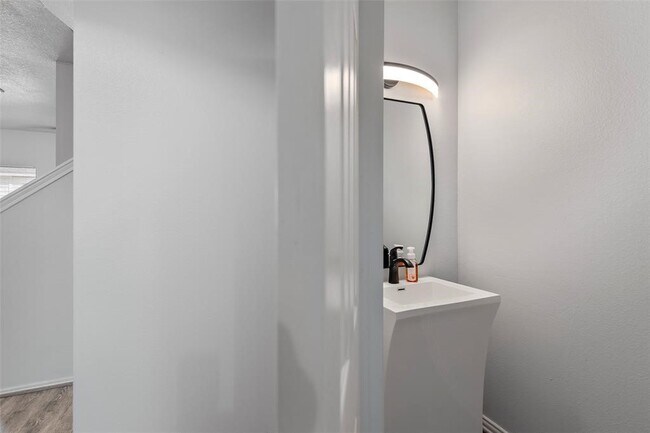 Foto del edificio - 9622 Coyote Creek Dr