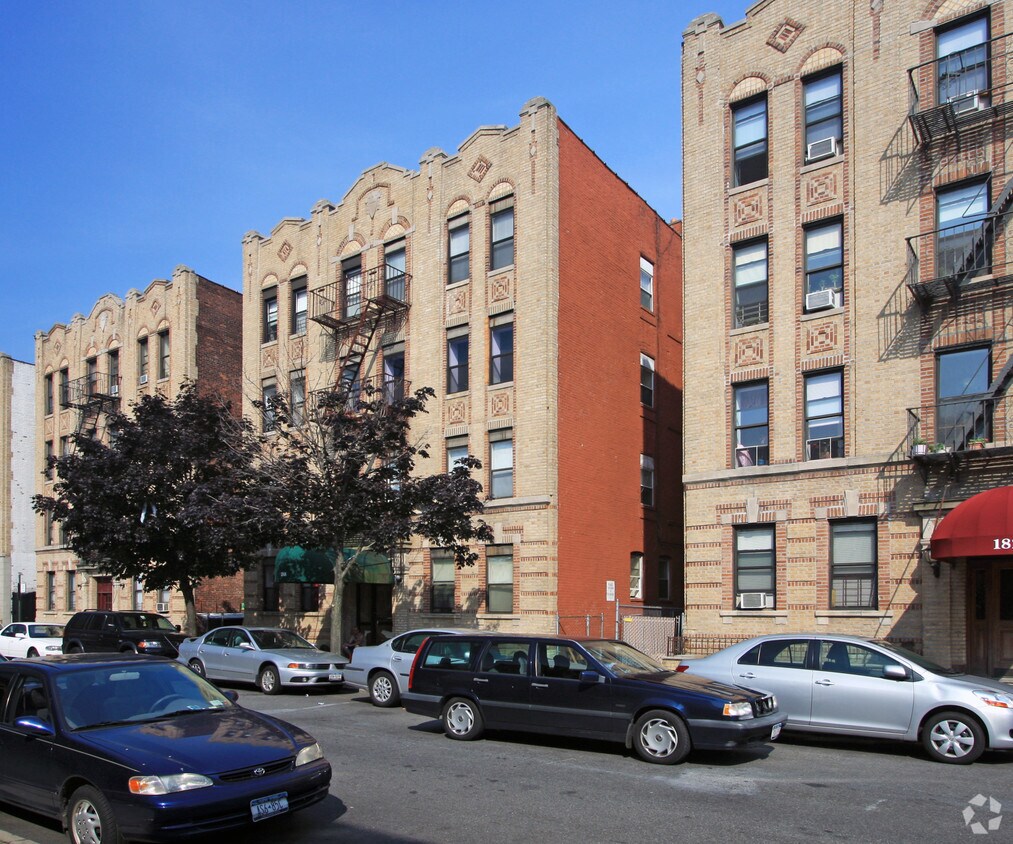 Building Photo - 188 Bay 22nd St