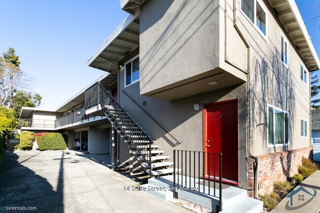 Building Photo - 14 State St