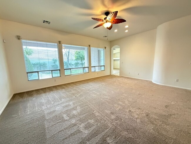 Foto del edificio - 10689 Arundel Ave