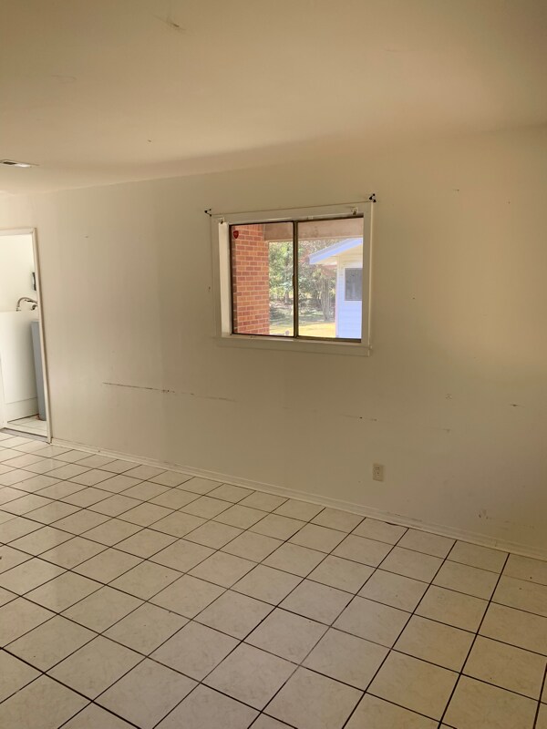 Foto del edificio - 71 Meadowlane Dr