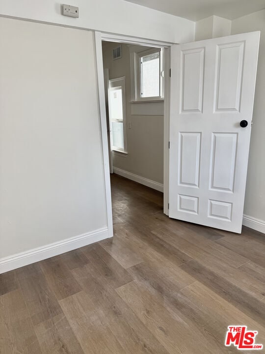 Foto del edificio - 44 Rose Ave