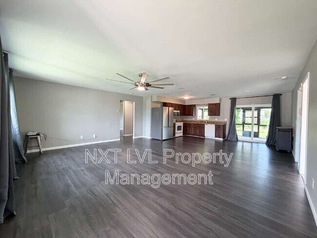Foto del edificio - 205 SE 18th St