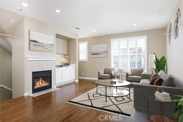 Building Photo - 8070 Ravenna Ln