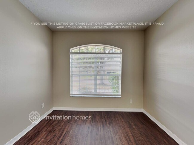 Foto del edificio - 9342 Beaufort Ct