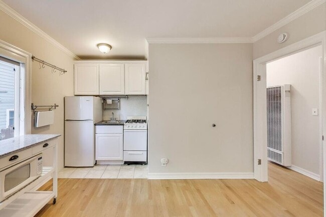 Photo - 22 Yosemite Ave Apartment