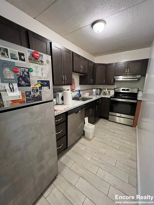 Building Photo - 80 Gardner St