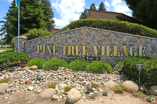 Foto del edificio - Pine Tree Village Apartments