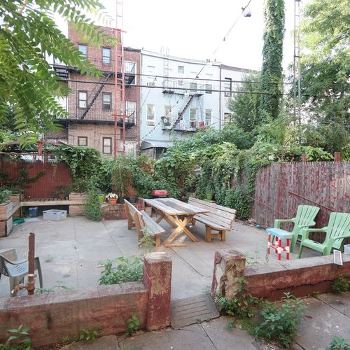 Foto del edificio - 227 Stanhope St