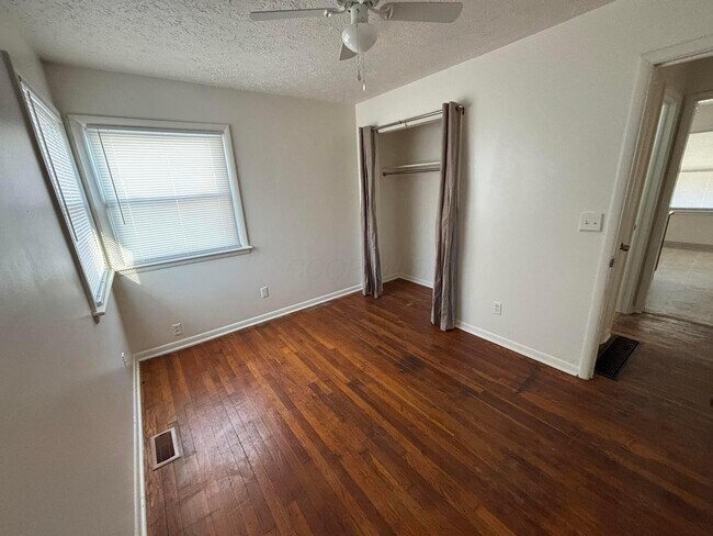 Foto del edificio - 1573 Courtright Rd