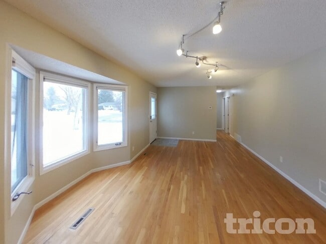 Building Photo - 6680 168th St W