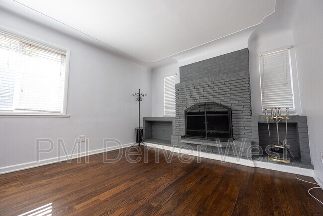 Foto del edificio - 2151 W Adriatic Pl