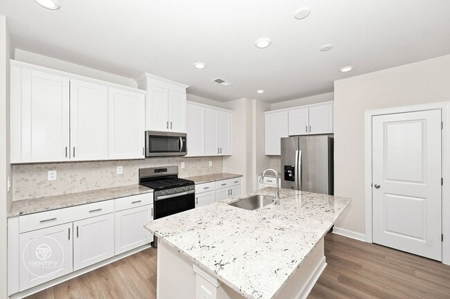 Building Photo - 161 Shepherds Lndg Dr