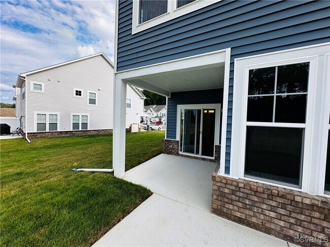 Foto del edificio - 10820 Farmstead Ml Ln
