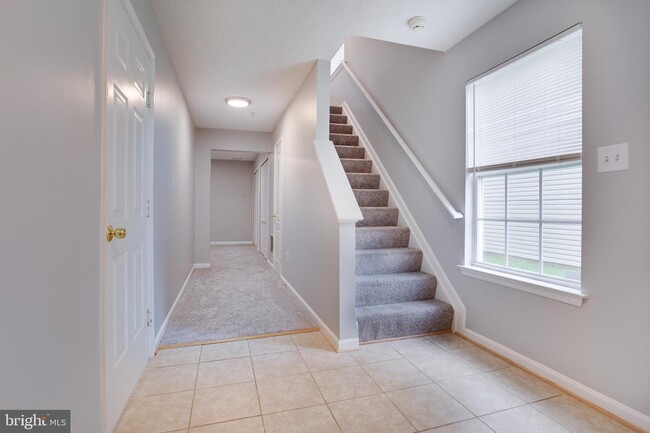 Building Photo - 2810 Berrywood Ln