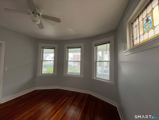 Foto del edificio - 415 Willow St