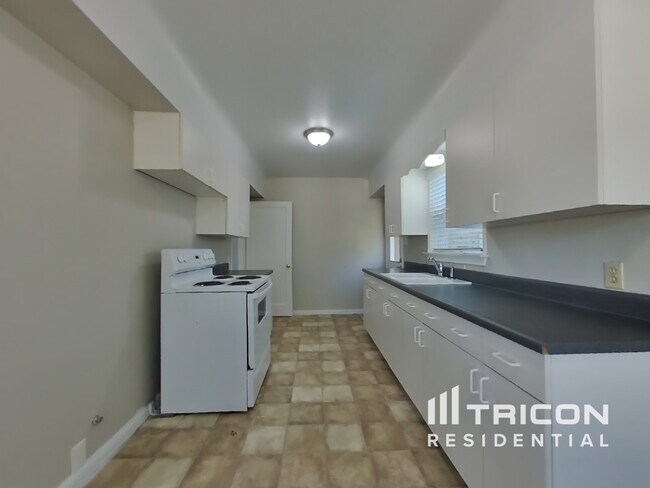 Foto del edificio - 1409 Albany Ave