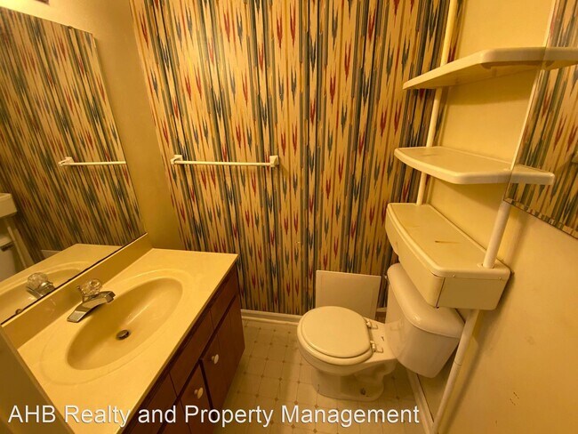 Foto del edificio - 2 br, 1.5 bath House - 613 Ward St.