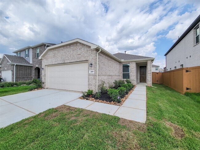 Building Photo - 2809 Cordova Hl Dr