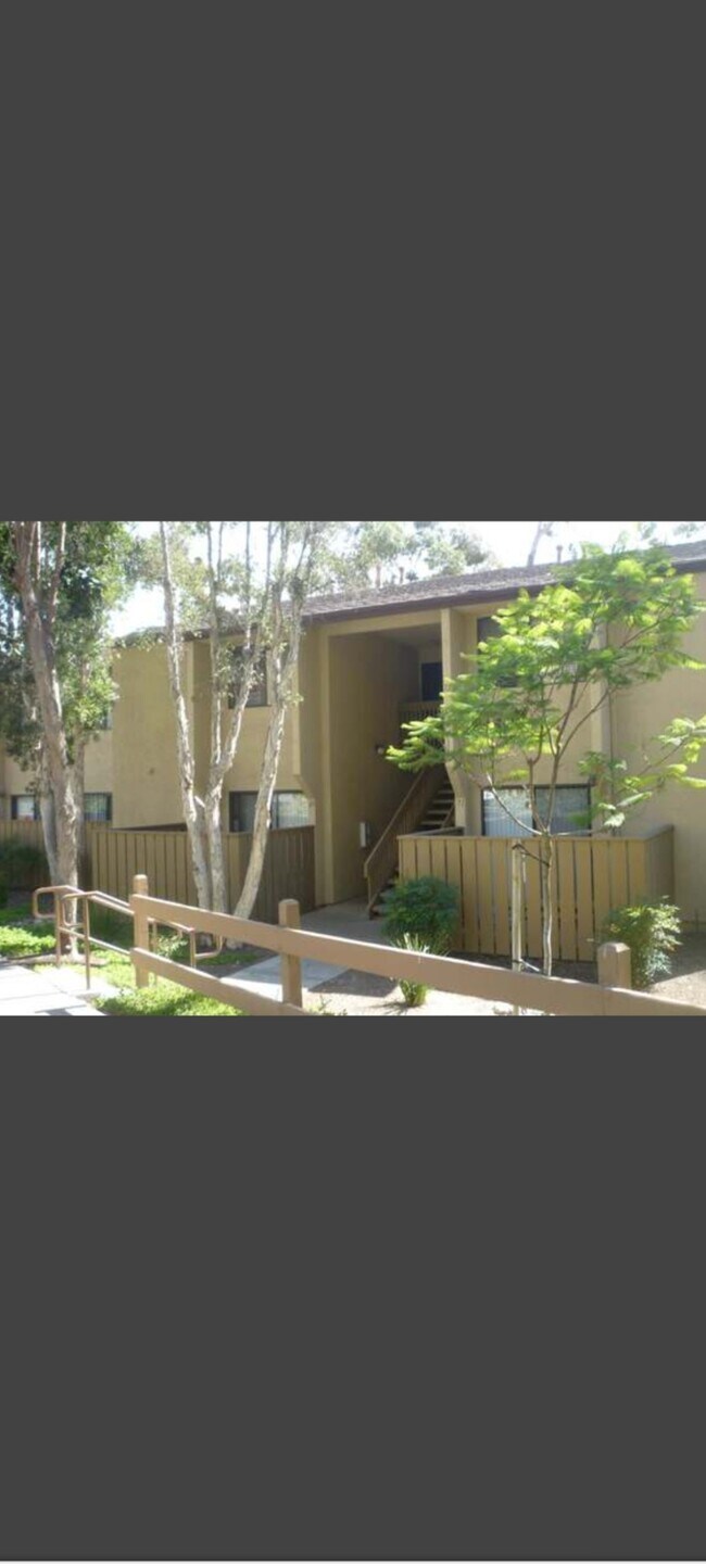 Building Photo - 10333 Caminito Aralia