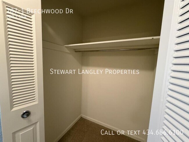 Foto del edificio - 707-1 Beechwood Dr-