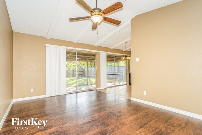 Building Photo - 3704 Finley Rd