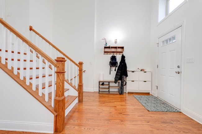 Building Photo - 2049 W 34th St