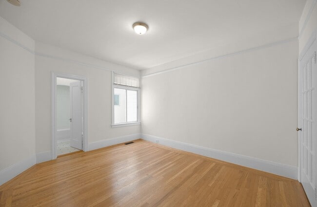 Photo - 2715 Franklin Street (189r) Apartment