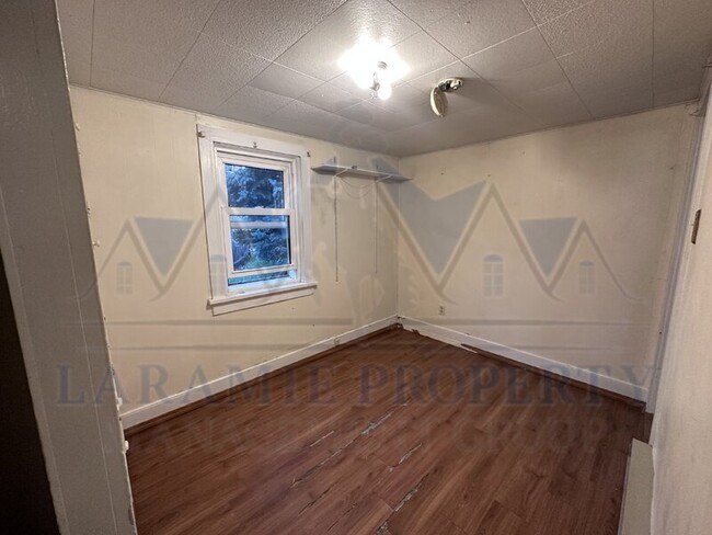 Building Photo - 514 S 10th St