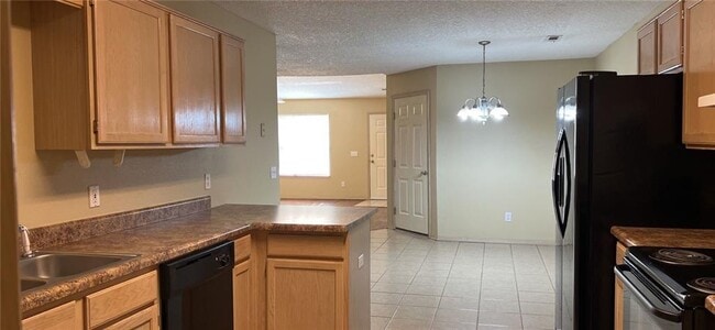 Foto del edificio - 1663 N Saddlehorn Ave