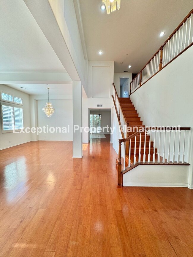 Foto del edificio - Ready to move in 4 bedroom 4 bath home!