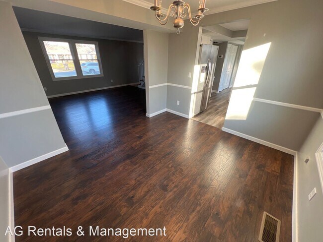 Building Photo - 4 br, 1.5 bath House - 6424 Ashbrook Dr