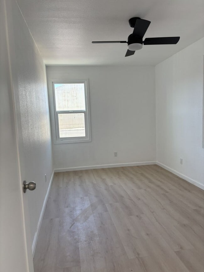 Foto del edificio - 218 Oak St