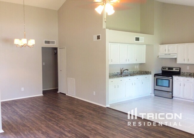 Building Photo - 4144 Pepperbush Drive Fort Worth TX
