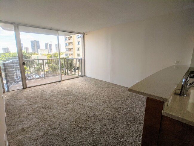 Foto del edificio - Convenient Makiki 1-bed, 1-bath, 1 parking...