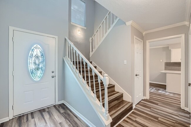 Building Photo - 401 Summer Pl Ct