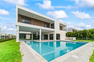 Building Photo - 16680 Botaniko Dr N