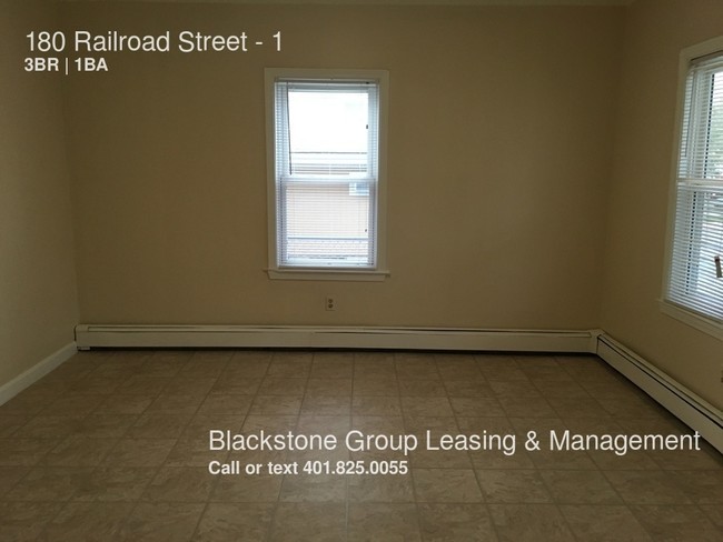 Building Photo - 180 Railroad St