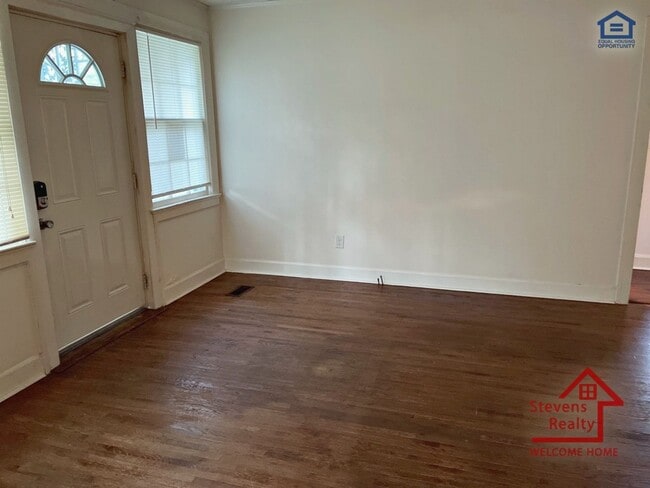 Building Photo - 316 Harrington Ave