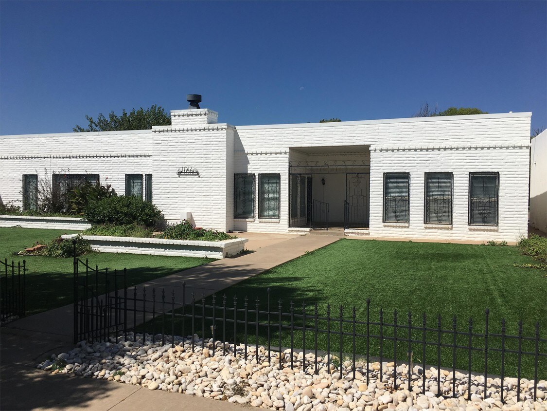 Foto principal - 1016 Colonial Pkwy