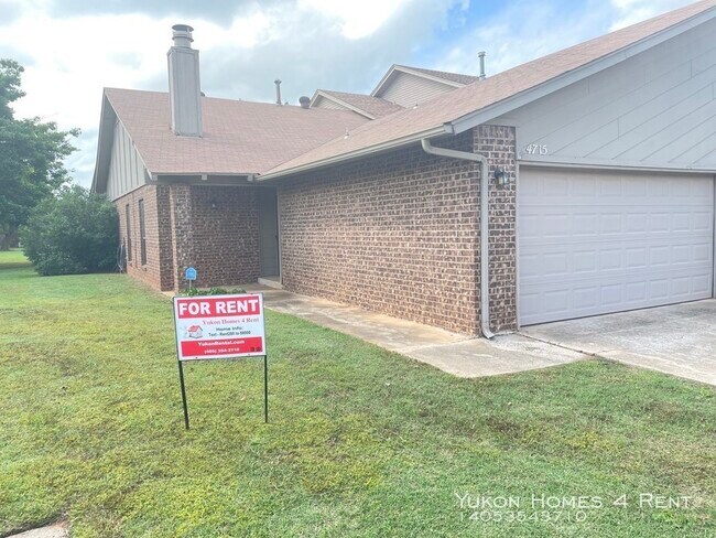 Foto del edificio - 4715 Hemlock Cir