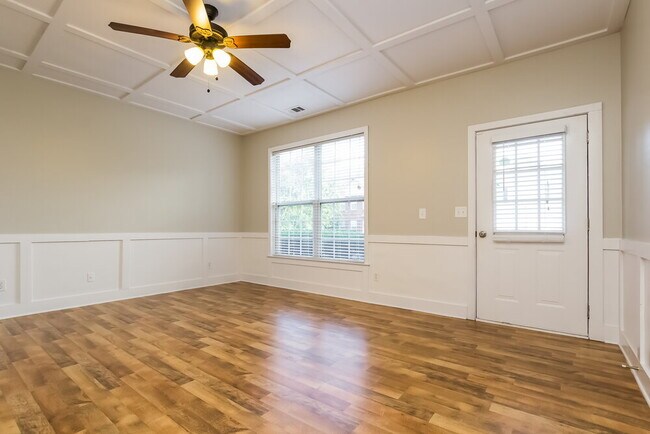 Building Photo - 4125 Ridgefair Dr