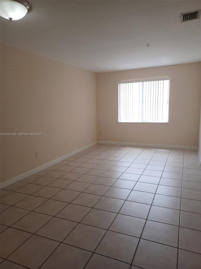 Foto del edificio - 7250 NW 177th St