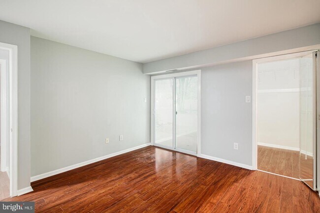 Building Photo - 138 Sandybrook Dr