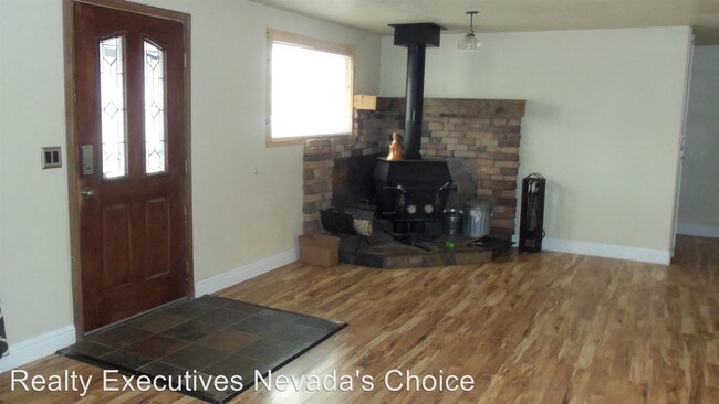 Building Photo - 3 br, 3 bath House - 4374 E Nye Lane