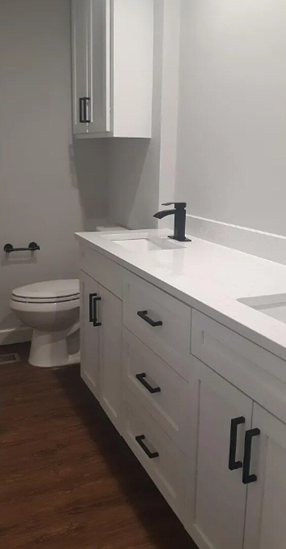 Building Photo - Prime Location! Fully Remodeled Home in th...