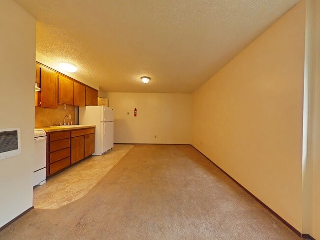 Building Photo - 1 Bedroom Apartment ~ Close to Campus ~ Ca...