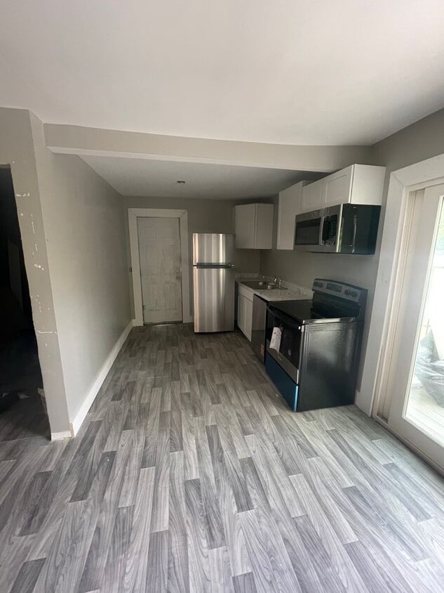 Primary Photo - COMING SOON! 3 Bedroom House and 2 bath in...
