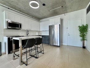 Building Photo - 690 SW 1st Ct