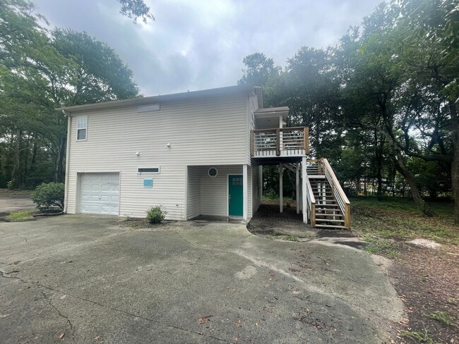 Building Photo - Single Family Home close to UNCW - Student...